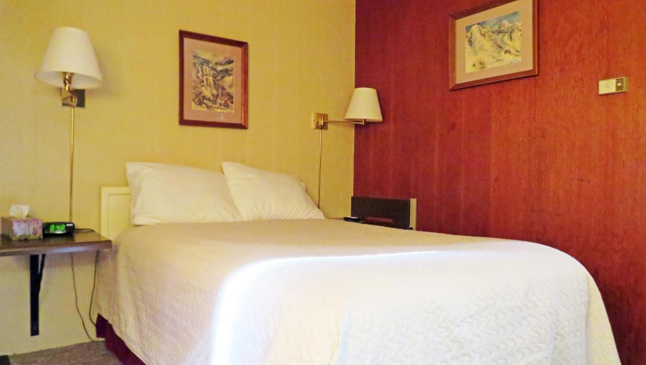 Indianhead Ironwood Hotel エクステリア 写真